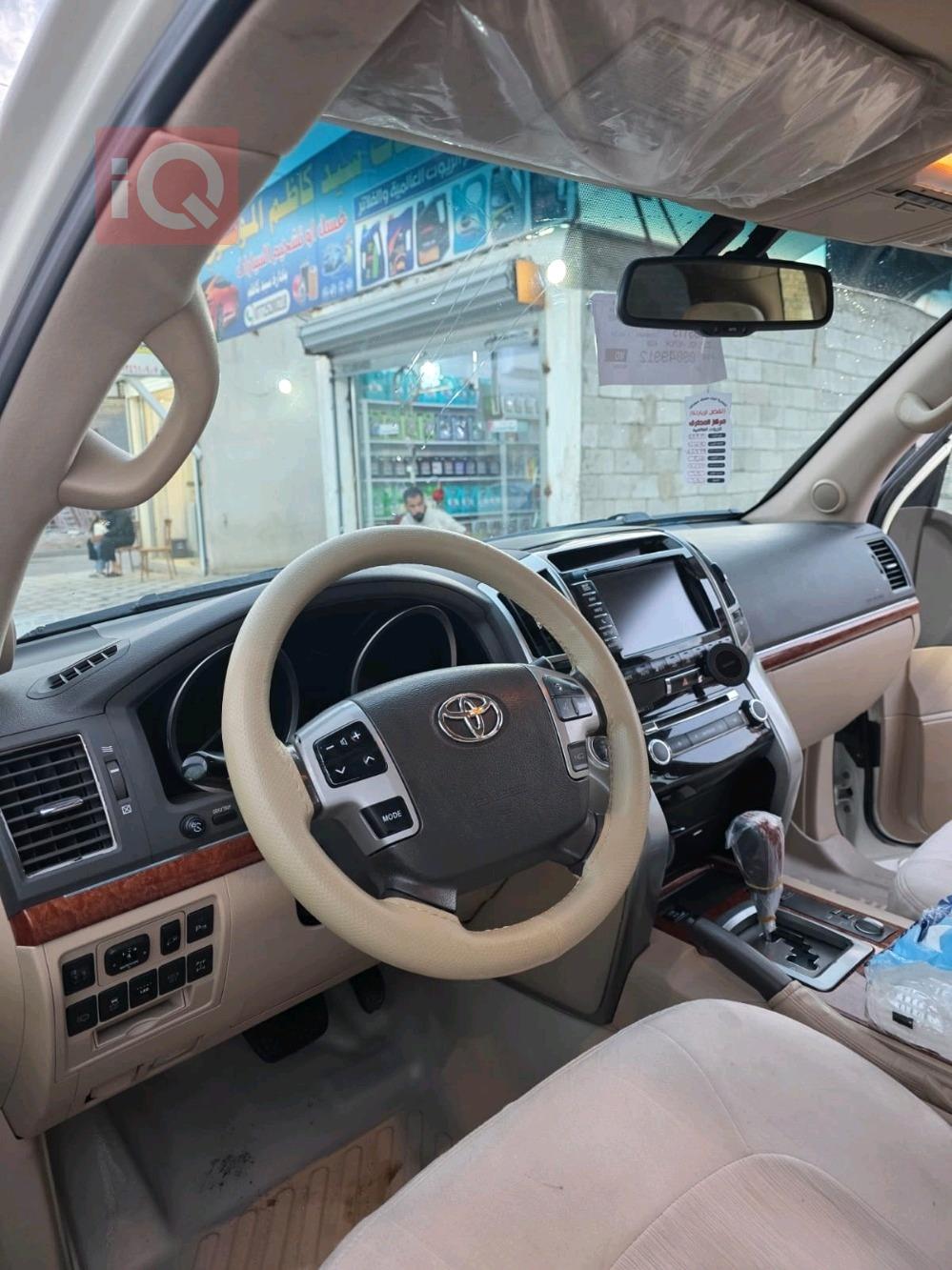 تويوتا لاندكروزر